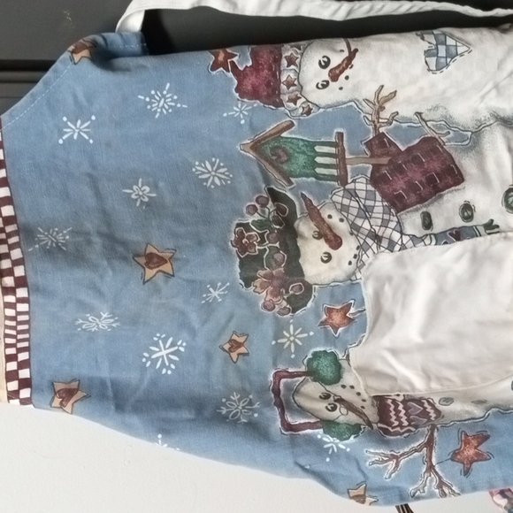 Aprons - Picture 7 of 8